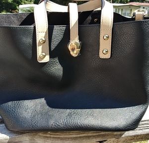 Black leather Handbag with extra makeup case